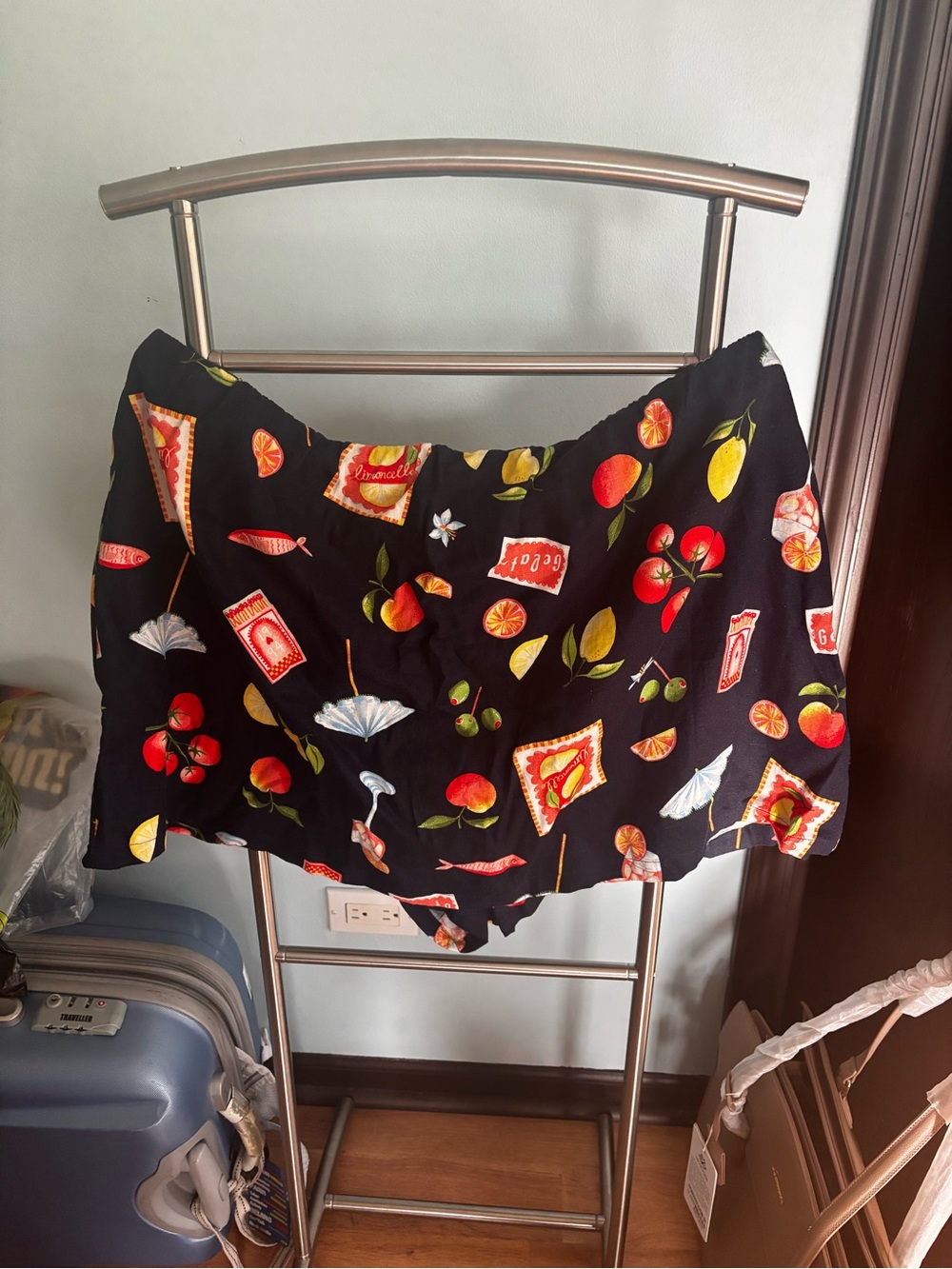 Women’s Black Fruit-Print skirt with shorts